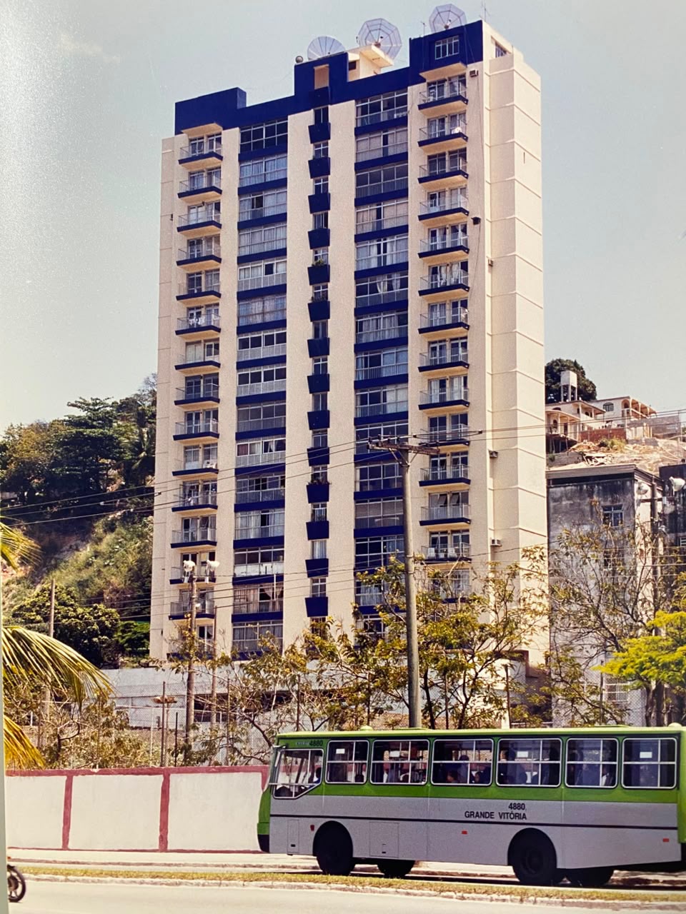 Reforma de Fachadas e Varandas — Praia do Canto